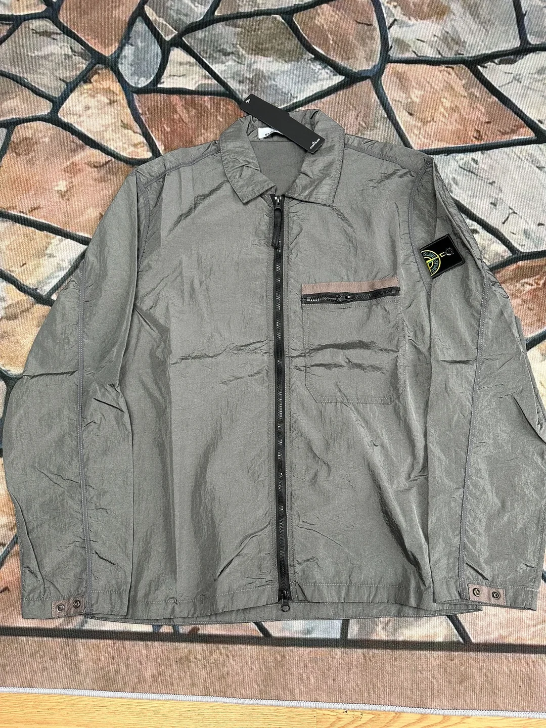 LitBuy summer haul — Nike windbreaker and Supreme zip-up community photos