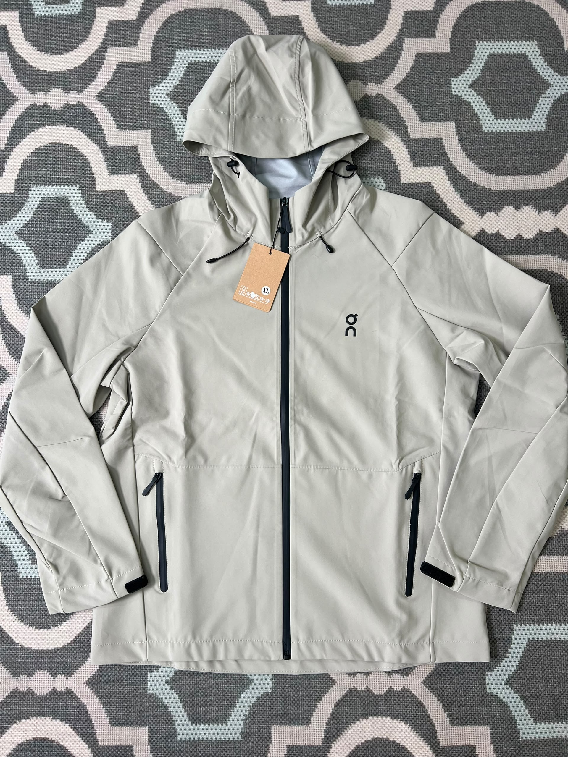 ON and Akimbo jacket layers — smart casual outerwear